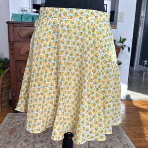 Forever 21 Women's Skirt Size M Yellow Peach Fruit Print Flared Mini Skater
